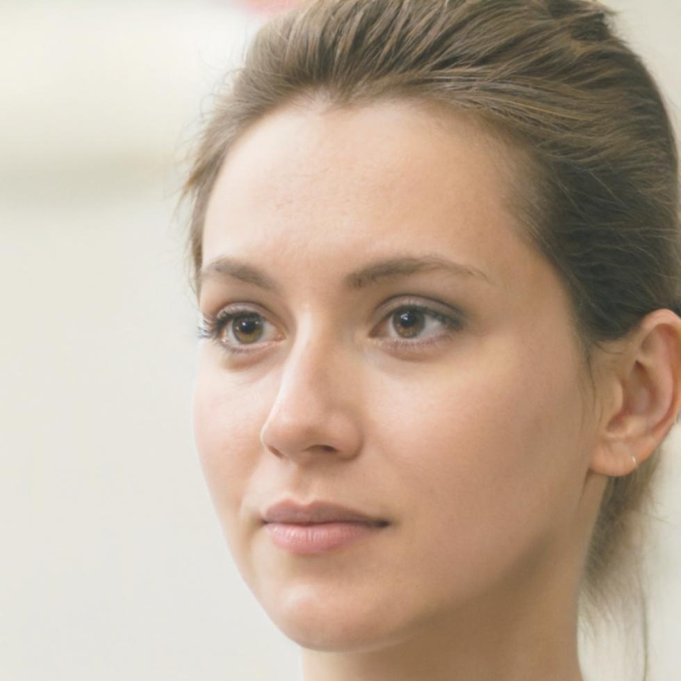 Directrice de Recherche chez agencyfynvora